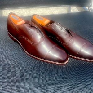 Allen Edwards NWOT.. beautiful mens dress shoes.